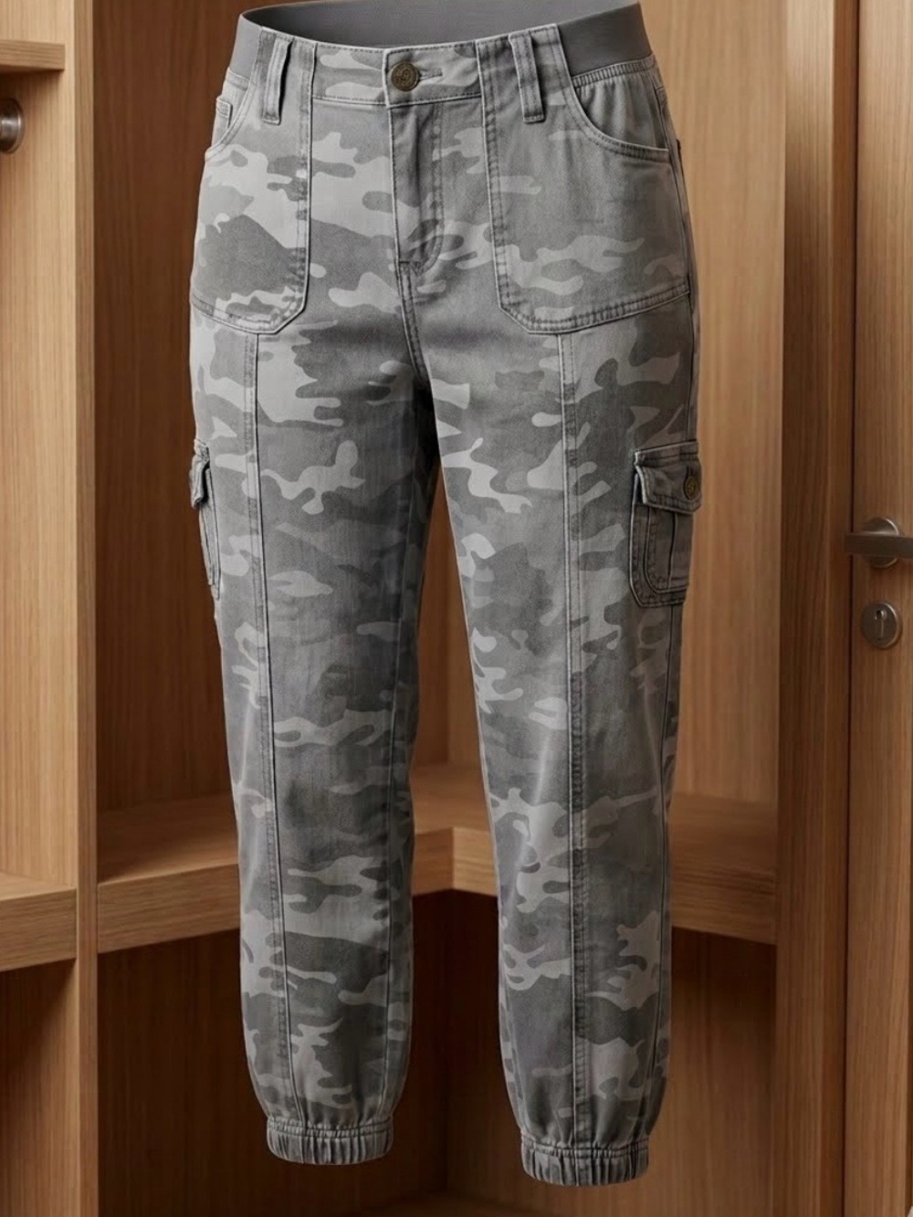 Women's Gray Camo Cargo Jogger Pants - Comfortable Stretch